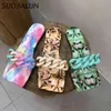 Suojialun 2021 zomer vrouwen slipper mode pvc transparante outdoor strand dia's ketting platte hak casual flip flop groot formaat 41 k78