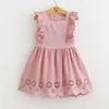 Yaz Eğlence Stil Kız Elbise Dantel Kollu Hollow Yelek Elbiseler Kolsuz Prenses Elbise Kız Çocuk Giyim Çocuk Elbise 210303