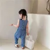 Koreansk stil sommar barn tjejer jumpsuit blå randig ärmlös väst romer barn casual kläder e6025 210610