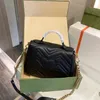 Sıcak Yüksek Kalite 5 renk lüks Kadın Zinciri Crossbody Çanta GG Tasarımcıları kalp V Dalga Deseni Omuz Çantaları Postacı Çantaları Pruse Zincir Tote Moda Bayan Çantası