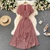 Sexig oregelbunden tryckt lång klänning Kvinnor Elegant röd / Blå Ruffle Kortärmad Hög midja Vacation Beach Vestidos Casual Robe Y0603