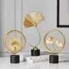 Goud Blad Woondecoratie Accessoires Moderne Woonkamer Bloem Ornamenten Miniatuur Metalen Figurine Houten Bureau 210804