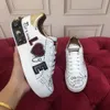 2021 Uomo Donna Scarpe Spikes Sneaker Mens Real Trainers Fashion Party Winter Studded Scarpe casual in pelle Sneakerssize35-45 KPJJJ0008