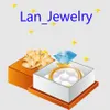 دبابيس مصممة فاخرة جولة دايموند لؤلؤة بروش مع ختم الجودة عالية الحفلات هدية LC18 LAN Jewelry2183E4613006