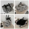 Sacos de ombro retro leopardo zebra animal impressão mulheres bolsas tassle senhora grande capacidade casual tote shopping pU couro 2021