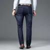 Męskie klasyczne odprężone dopasowanie Flex Jean Wiosna Jesień Cztery Seasons High Waist Business Casual Blue Blue Denim Spodnie 210622