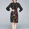 Femmes élégant décontracté bureau Look vêtements de travail robe de soirée solide haut de gamme Vintage Floral brodé 210529