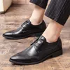 Nya Mäns Spetsiga Lace Up Casual Gentleman Oxford Skor Formell Bröllop Prom Klänning Homecoming Sapato Social Masculino Plus Storlek