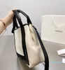 Klasyczne torebki na płótnie Projektanci damskiej torby na zakupy worki na ramię duża zdolność do ramion z literą wysokiej jakości