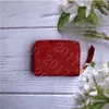 YQ Populära flerfärgsklassiska präglingsdesigner Kvinnor PU Korta plånböcker Kopplingsväska Small Coin Purse