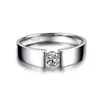 Solitario 0.5ct Lab Diamond Ring 100% vero argento sterling 925 gioielli fidanzamento fedi nuziali anelli per donna uomo regalo per feste