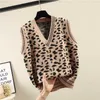 Maglione lavorato a maglia con motivo leopardato con scollo a V Gilet donna senza maniche allentato Moda maglione corto pullover Donna Primavera Autunno 211009