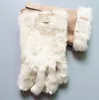 2021 nuovo marchio di design in pelliccia sintetica stile guanto per le donne inverno esterno caldo cinque dita guanti in pelle artificiale all'ingrosso 33