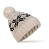 Casquettes Chapeaux Bonnet/Casquettes De Noël Fleur De Neige Bonnets À Pompons En Tricot Chunky Deux Styles Boules De Pom-Pom Fausse Fourrure Ou Lignes Communes 58cm Crâne 10 Options Mixtes En Gros