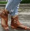 2024 Zomer Nieuwe dames Sandalen Sandalen Fashion Trend Plus Size Strap Lace-Up Sandals Dames Beach Flat Casual Shoes Vintage Bohemia schoenen