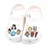 MOQ = 100pcs 뜨거운 일본 애니메이션 매력 부드러운 해적 PVC 신발 매력 액세서리 장식 사용자 정의 Jibz Clog 신발 어린이 선물