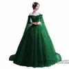 Gula applikationer Blommor Bateau Ball Gown Quinceanera Klänningar Tulle Sweet 16 Debutante Prom Party Dress Custom Made 44