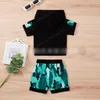 Enfants Vêtements Ensembles Filles Garçons Tenues Enfants À Capuche À Manches Courtes Tops + Camouflage Shorts 2pcs / Set Mode D'été Boutique Bébé Vêtements