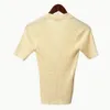 2021 가을 가을 짧은 소매 확산 칼라 노란색 솔리드 컬러 니트 풀오버 스타일 니트 티셔츠 여성 패션 니트 탑스 M1822007