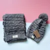 Set di cappelli e sciarpe lavorati a maglia di design australiano Berretti invernali Sciarpe intrecciate per donne Ragazze Cappelli all'uncinetto all'aperto Fazzoletto da collo in maglia 2 pezzi