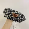 Berety Kapelusz Projektant Czapki Luksusowe Trójkąt P Kobiety Berety Projektant Kapelusze Wiadro Casquette Czapka Beanie Berety Wiadro Dopasowana Czapka D218301HL