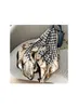 Ny ljus lyxig silkescarf kvinnor mångsidig vår och höst tunn halsduk Summer Gaze Scarf Beach Handduk Shawl225h