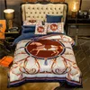 Lyx Vinter Höstdesigner Sängkläder Velvet Queen King Size Duvet Cover Bed Sheet Pillowcases Fashion Retro Designers Commorter Set