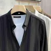Męskie koszule męskie wiosna męska 2022 Summer biznesu Mężczyzn Koszula Moda długie rękaw Slim Fit Striped Formal Wear Bluzja Homme A168