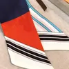 Luxus Designer Schals Scarve Mode Alphabet Bedruckte Taschen Schal Krawatten Haarbündel Seidenmaterial Größe: 6 * 100 cm
