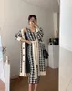 Koreansk mode kvinnors höstvinter V-hals Houndstooth Plaid Grid Sticked tröja Cardigan och Midi Long Tank Dress 2 PCS SE230U