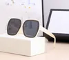 2021 Luxus-Designer-Sommerstil-Frauen-Sonnenbrille, superleichter UV-Schutz, modische Mischfarbe, mit Box