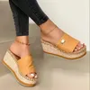 Kobiety Letnie Kliny Kapcie Dorywczo Grube Podeszwy Wysokie Obcasy Platformy Sandały Moda Outdoor Beach Ladies Slides Flip