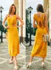 Sukienki letnie kobiety dzianiny Hollow Out 2021 Eleganckie Bodycon Midi Sukienka Spaghetti Pasek Sexy Robe Femme Y2K Bez Rękawów Sundress Y0603