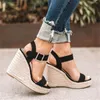 Zapatos mujer damer skor kvinna chaussure gladiator kvinnor kile sommar sandaler pumpar tvärbundet högklackat plattform yui8 c0309