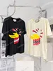 22Ss män Kvinnor Designers T-shirts Tee Banan Älskade Skriv ut Kortärmad Man Crew Neck Paris Fashion Streetwear Svart Vit XS-L