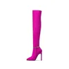 ハイヒールの女性の膝のブーツが尖ったつま先のシルバーチェーンの装飾バラの赤い紫の薄いかかとの靴セクシーなフェムムロングブーツ