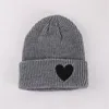 Erkek Tasarımcı Beanie Kadın Tasarımcıları Beanies Kafatası Kapakları Moda Kalp Desen Erkek Kadın Kış Hip Hop Örme Şapkalar Oyun 21100702V