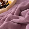 De laatste deken van 200x230cm, een verscheidenheid aan maten en stijlen om uit te kiezen, dikke gouden nertsen bontrand siesta dekens