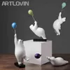 ARTLOVIN Creative Flying Bear Figurines Balloon Polar Bears Figure Home Wall Mount Decoration Resin Modern Gift for Boy/Man/Kids 211108