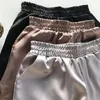 Été Casual Femmes Bas Femmes Satin Shorts Faux Soie Hot Shorts Brillant Glitter Large Jambe Pantalon Court Mi Taille 914 210306