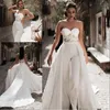 2022 Lace Appliced ​​Mutter der Braut Anzüge Jumpsuits Brautkleid mit abnehmbarem Rock Schatz Strand Brautkleid Boho Kleider