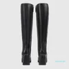 2021 Designers Senaste Slide Fashion Long Tube Womens Leather Boots Classic Metal Button Thick Heel Luxury Anpassning 35-41