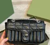 2021 As meninas das mulheres mais recentes Uma bolsa de ombro Shopping Cross-Body Body Bandbag Chain Sólida Preto e Branco Moda Hot Sell