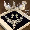 Dziewczyny Birthday Party Light Tiara Korona Naszyjnik Kolczyki Biżuteria Zestawy Ślubne Bridal Tiaras Biżuteria Kobiety Akcesoria do włosów HG158 H1022