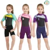 Kız 2.5mm Yüzme Giyim Çocuklar Kısa Dalış Takım Kız Sıcak Neopren Wetsuit Derin Su Sıcaklık Mayo UV Koruma Mayo Şnorkel Dalgası Takım