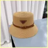 أزياء مصممي القش قبعات واسعة الحافة كاب دلو القبعة الشهيرة العلامة التجارية الشهيرة كاملة الحزام بوكلي دلو القبعات دلو 21071004R254K