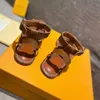 Dam Lädersandaler Guldfärgad metallring Faro Summer Designer Lady Ankelrem Spänne Platt gummi Yttersula Sandal Storlek 35-42