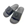 Erkekler için Yaz Tarzı Ayakkabı İki Renkli Alt Aslan Slaytlar Açık Kaymaz Avrupa Kauçuk Terlik Vahşi Plaj 210908