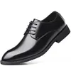 Nuove scarpe eleganti da uomo classiche da lavoro moda eleganti scarpe da sposa formali uomo Slip On scarpe Oxford da ufficio per uomo 2021 nuovo