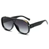 2021 Fashion Shield Solglasögon för kvinnor Travel Vintage Oversized Stone Grain Men UV400 Hip Hop Eyewear